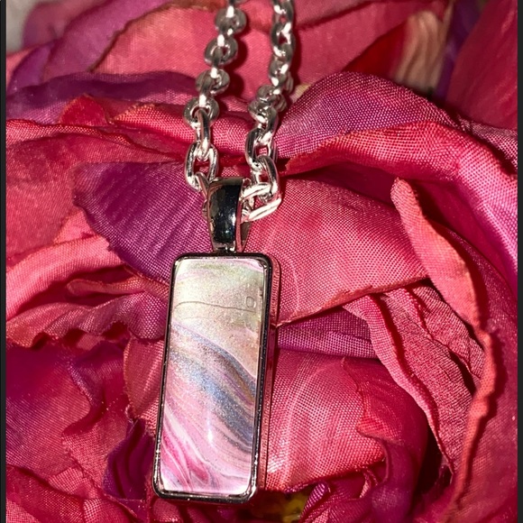 Hand painted Abstract Acrylic fluid pour art bezel pendant necklace silver pink - Picture 2 of 5